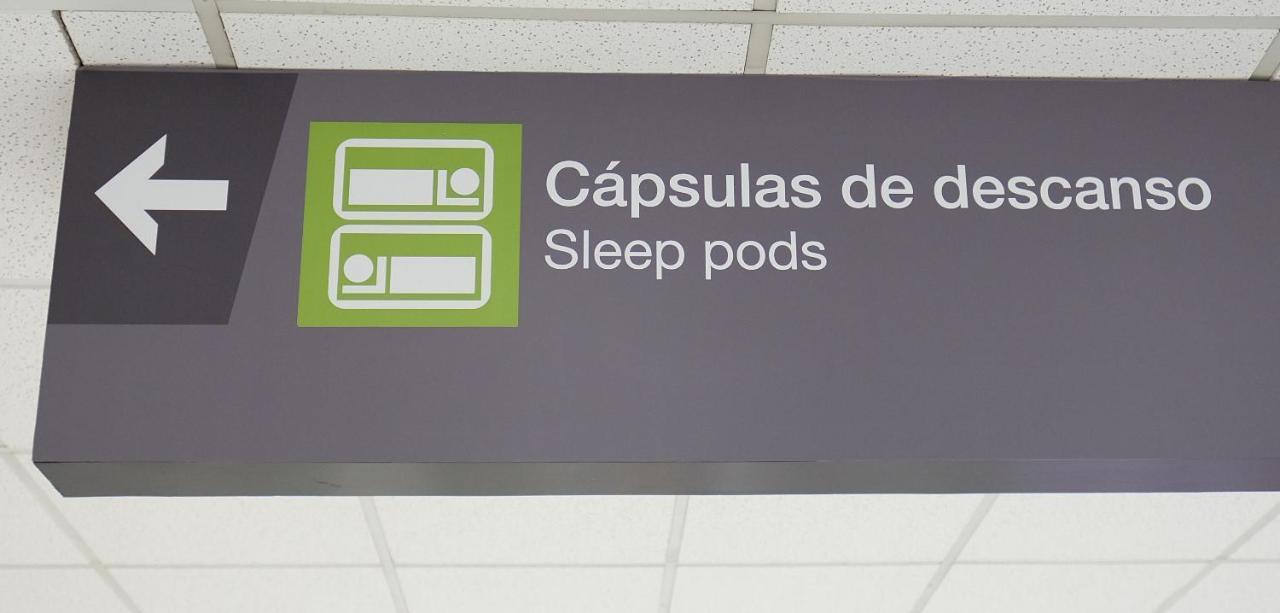 Izzzleep Aeropuerto Terminal 2 Hotel เม็กซิโกซิตี้ ภายนอก รูปภาพ